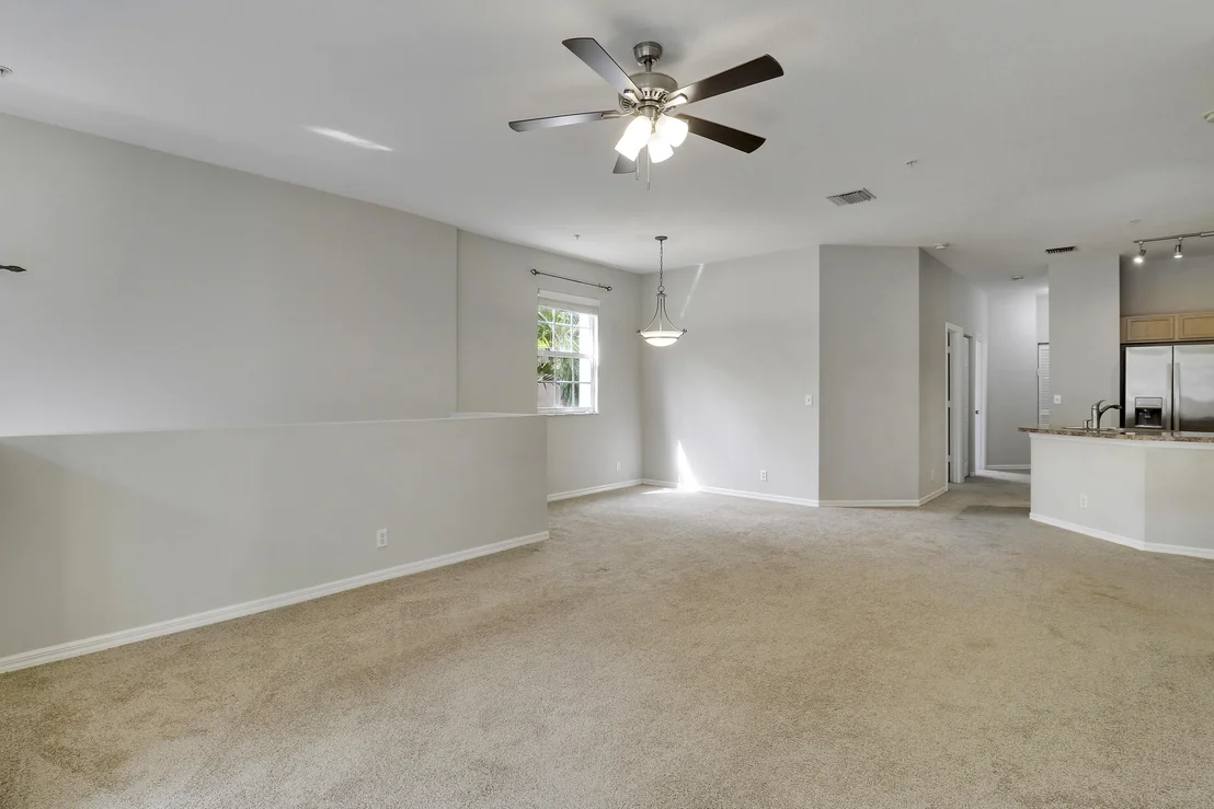 Photo of Unit H at 104 Lighthouse Circle