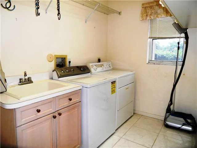 Photo of 9342 Aqua Vista Boulevard