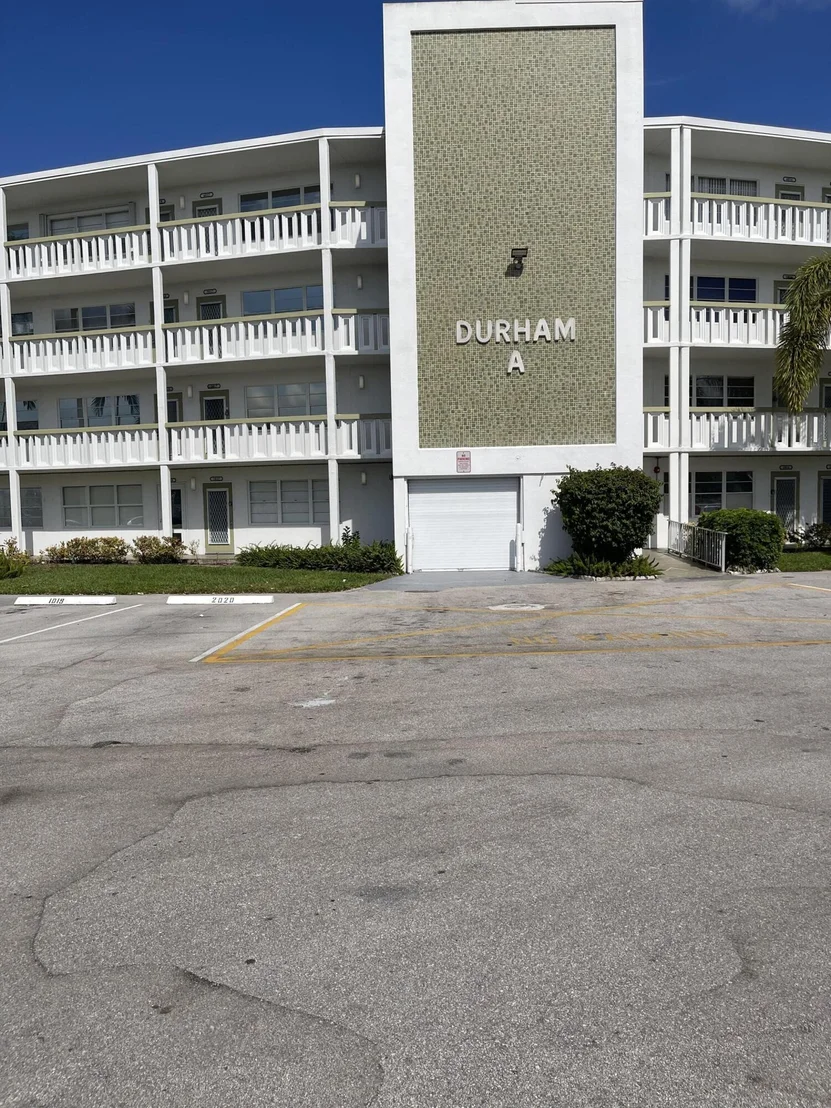 Photo of Unit 1021 at 1021 Durham A
