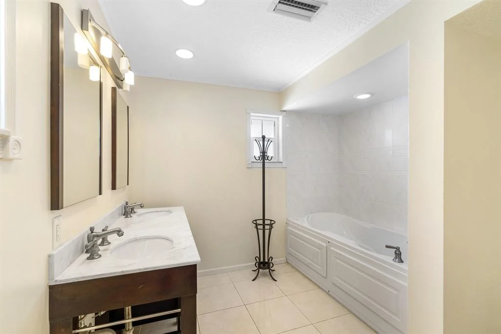 Photo of 841 Quail Road