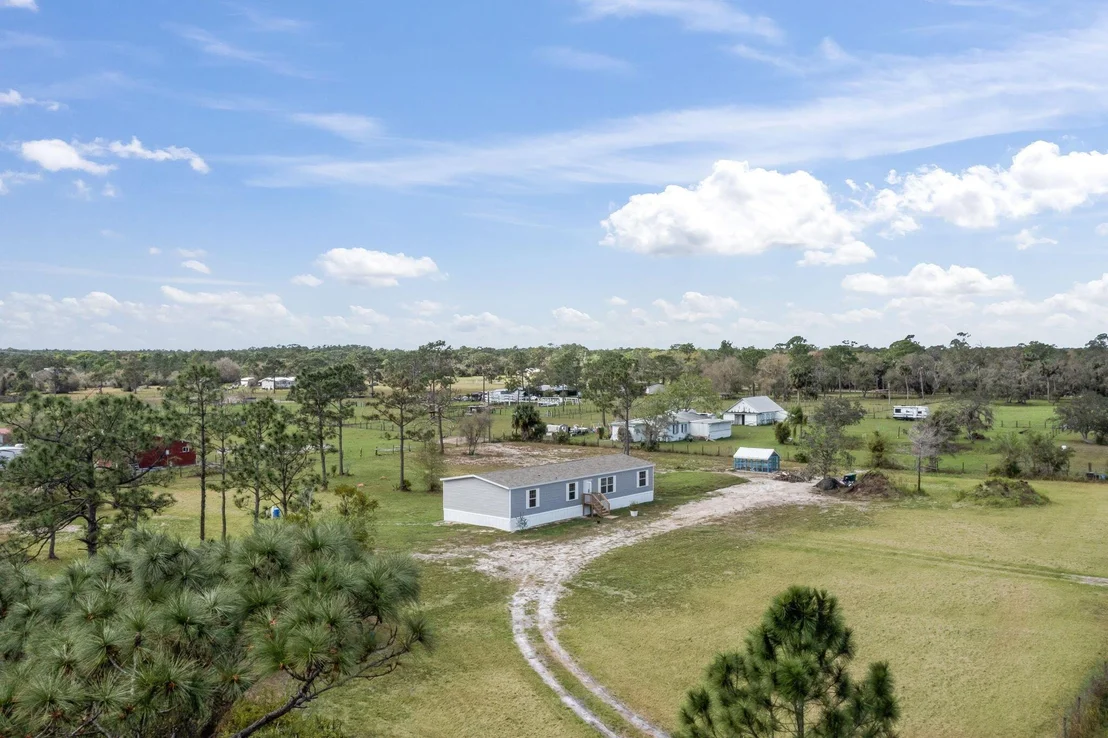 Photo of 2420 NW 344th Street