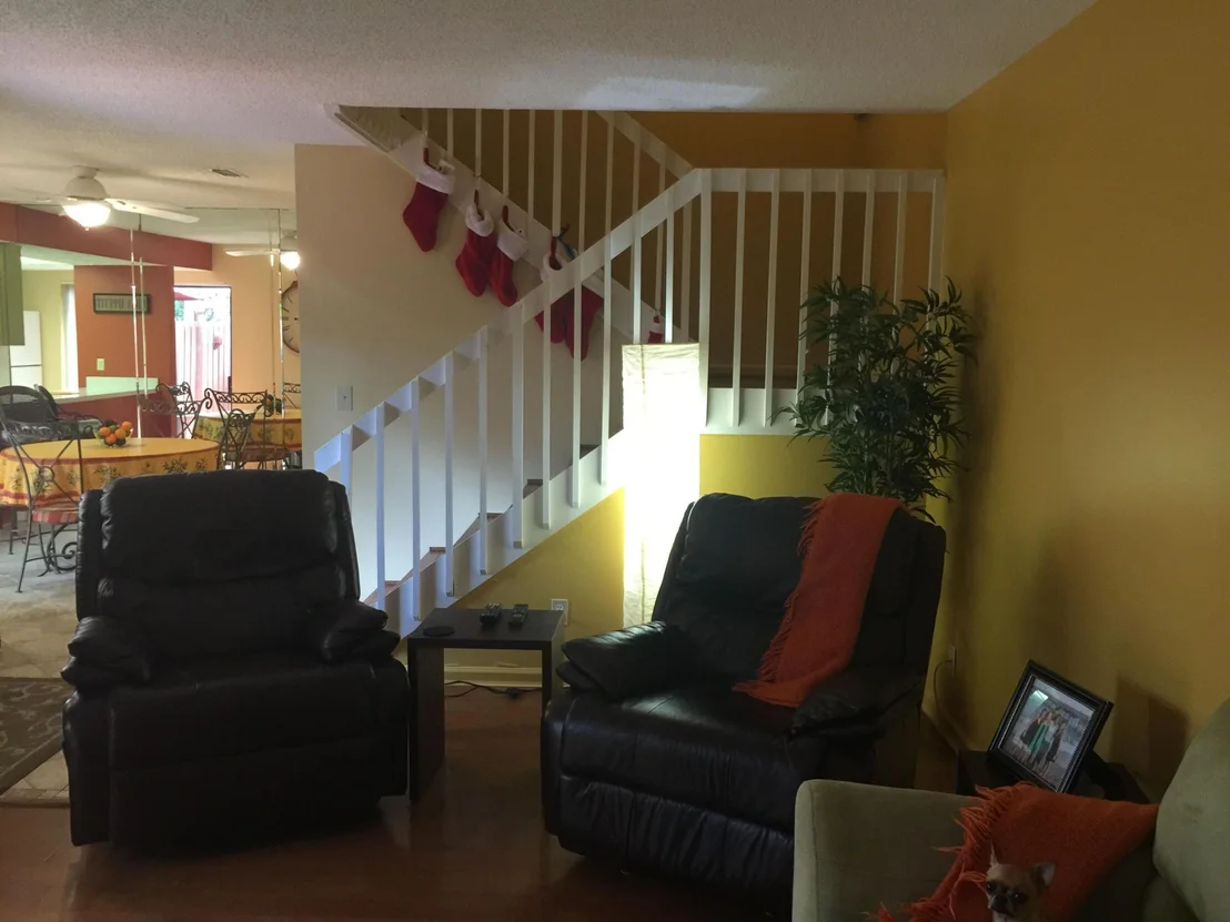 Photo of Unit B at 5 Atrium Circle