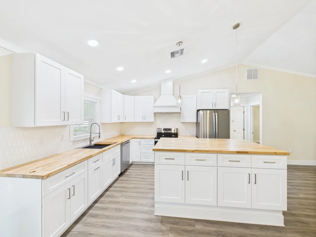 Photo of 7286 NE 4th Street