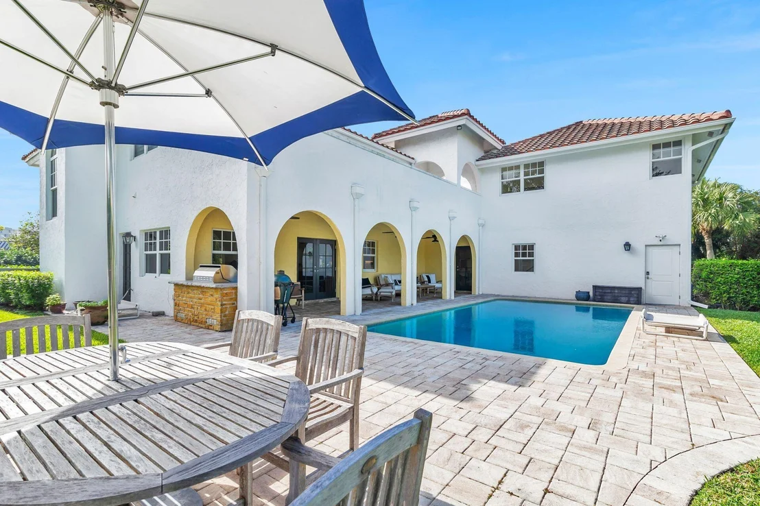 Photo of 141 Rotunda Drive