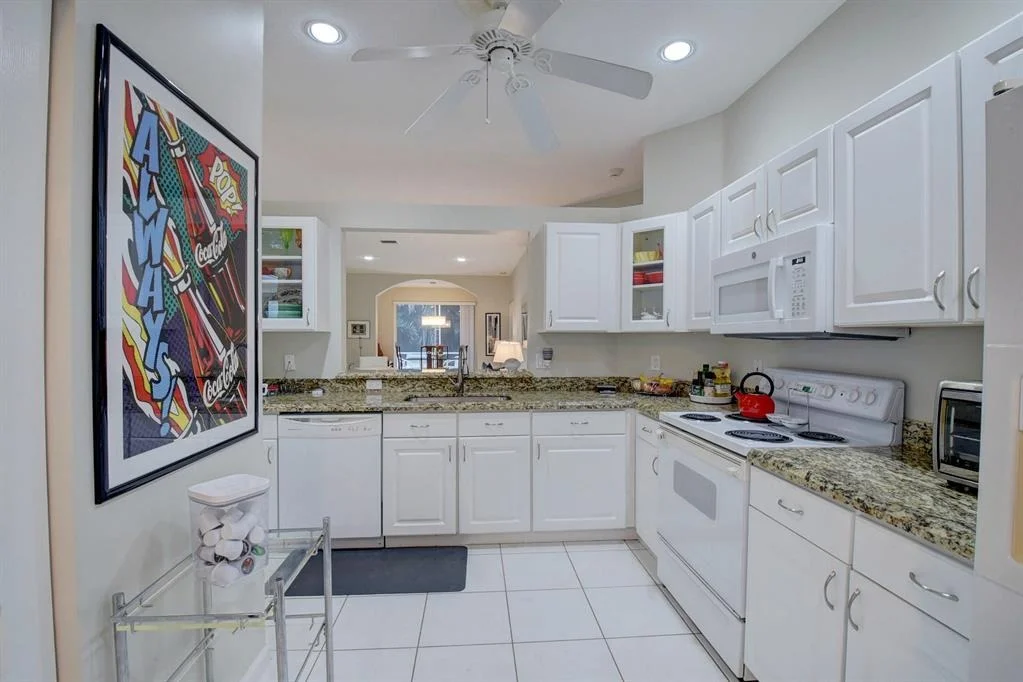Photo of 9668 Crescent View Drive N