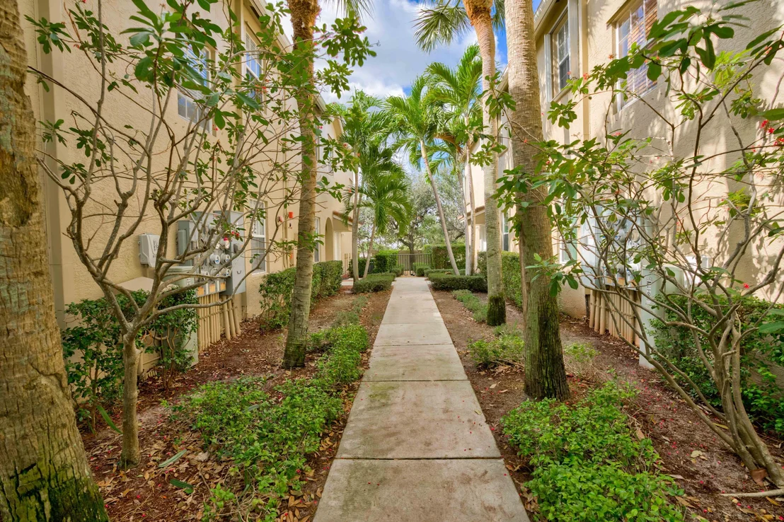 Photo of Unit B at 115 Lighthouse Circle