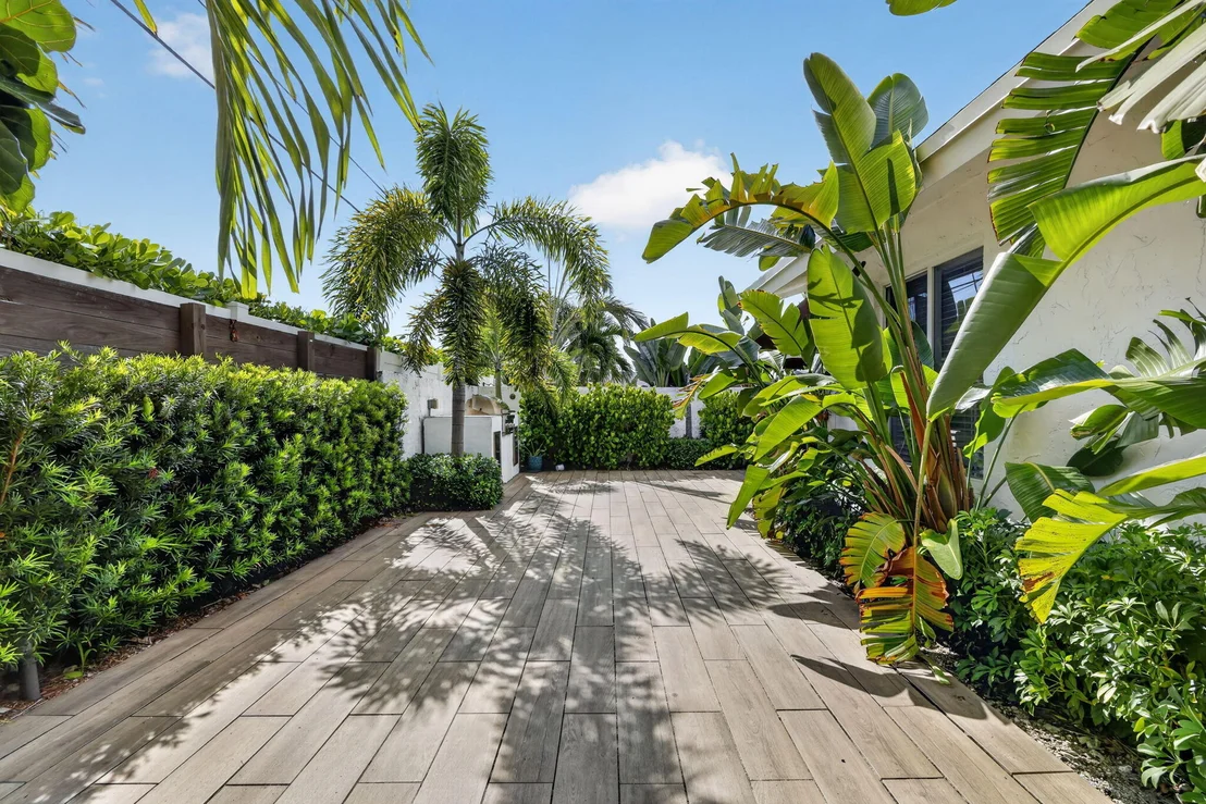 Photo of 617 Heron Drive