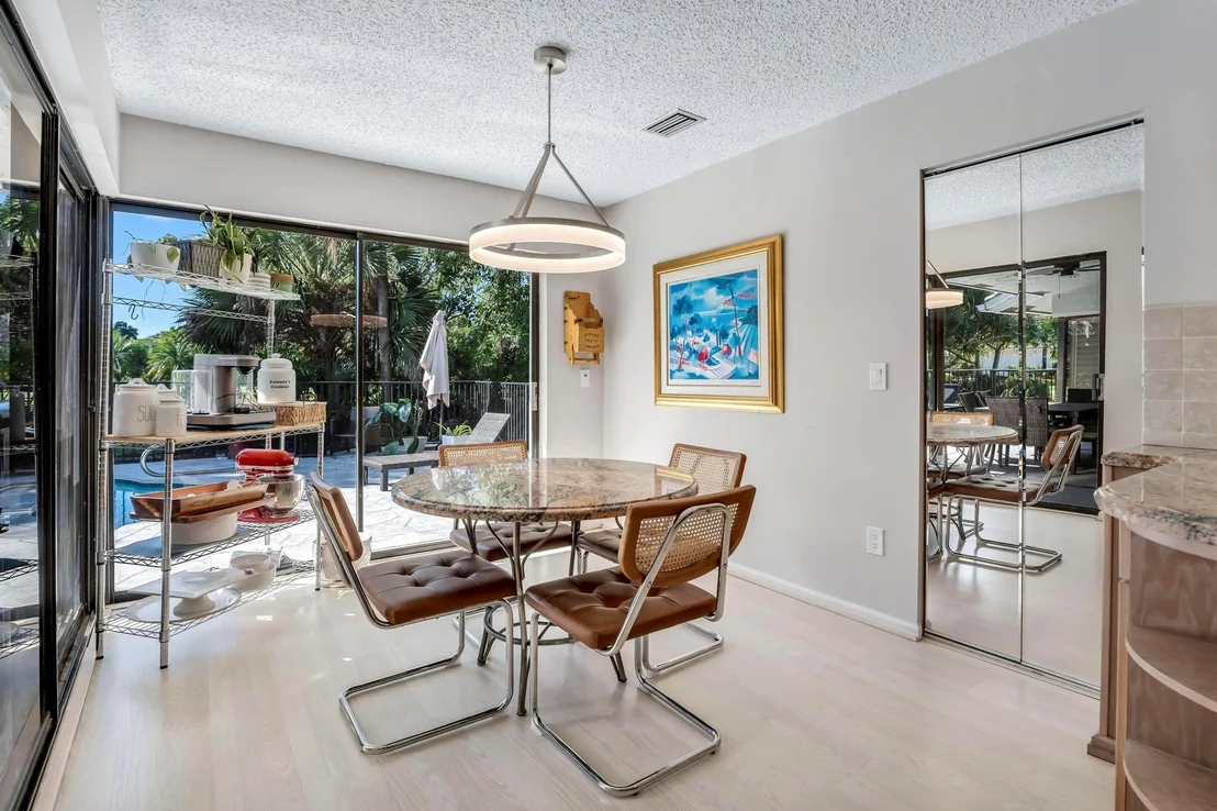 Photo of 10180 Silver Lake Drive