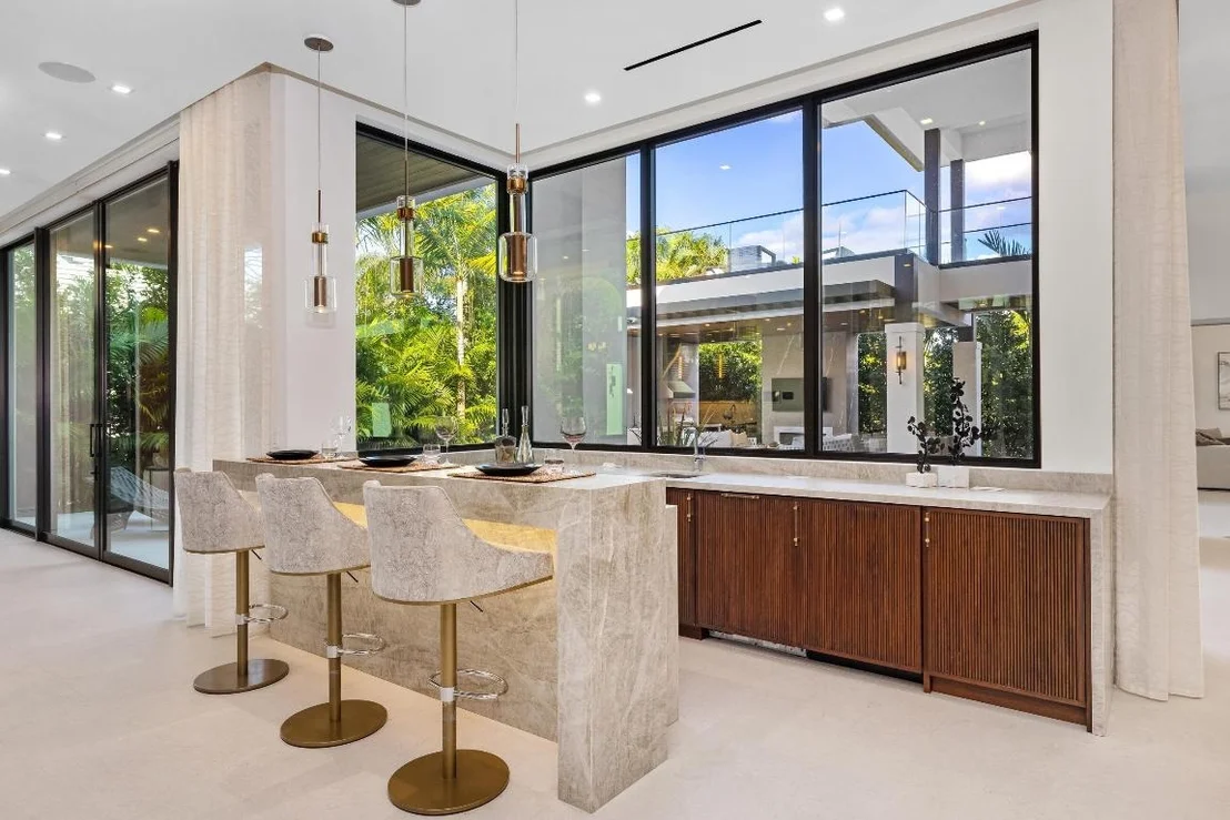 Photo of 2498 Queen Palm Road