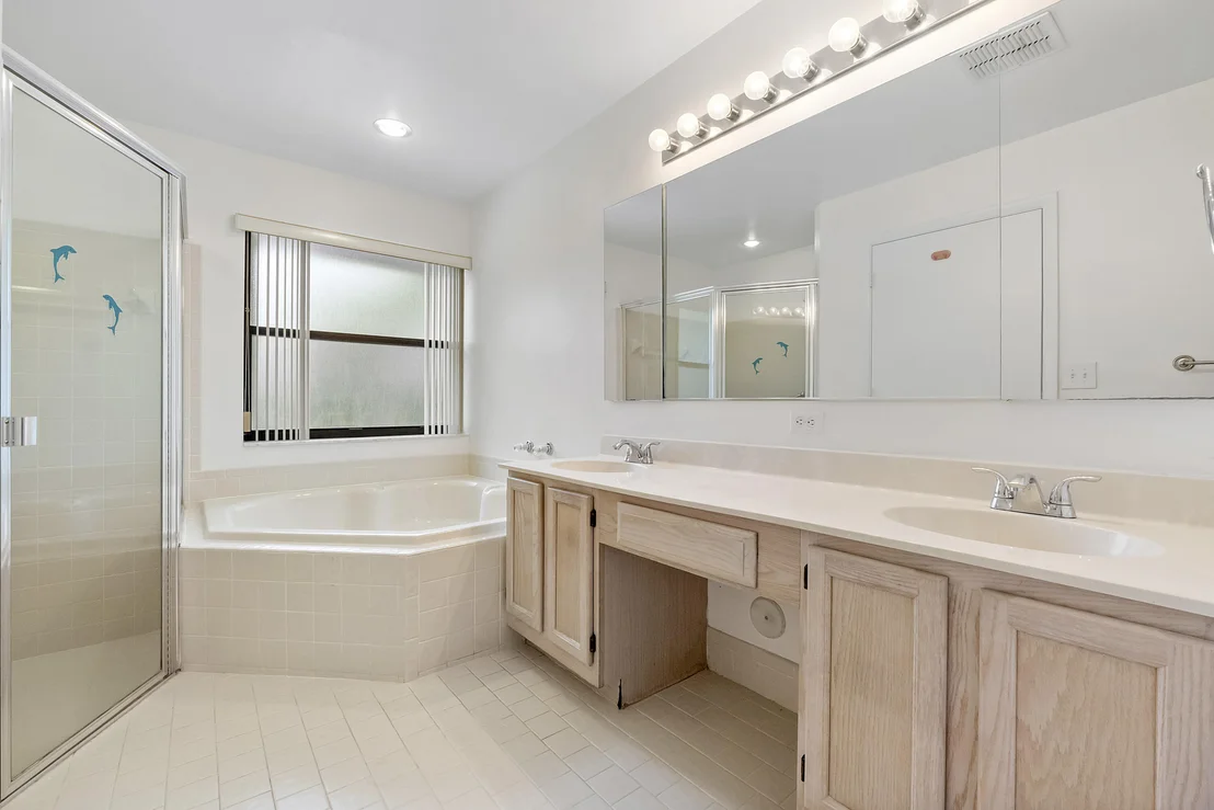 Photo of 9561 N Orchard Circle
