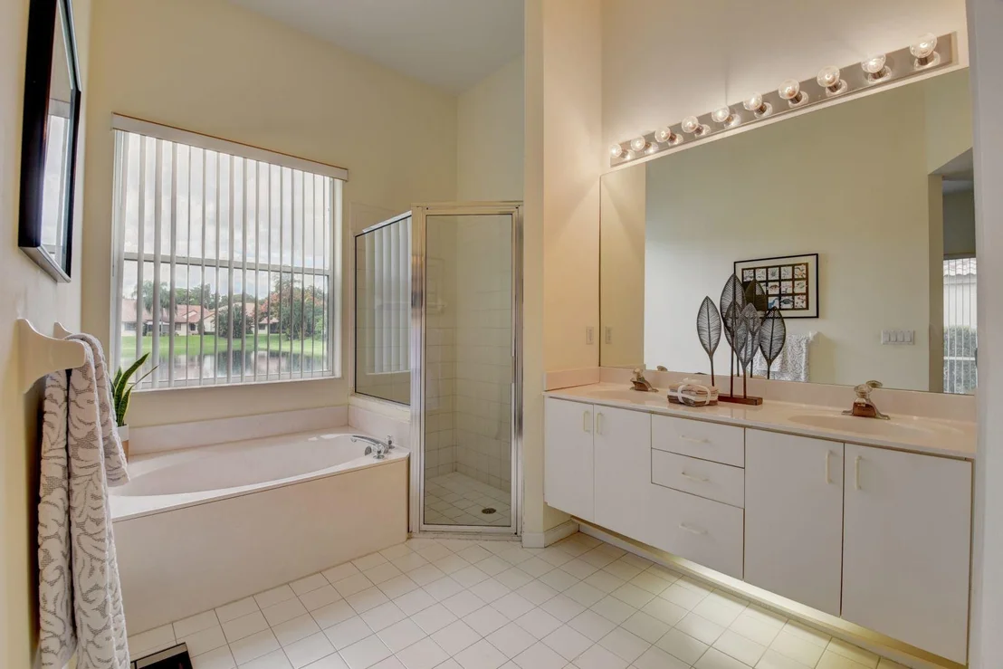 Photo of 23349 Water Circle