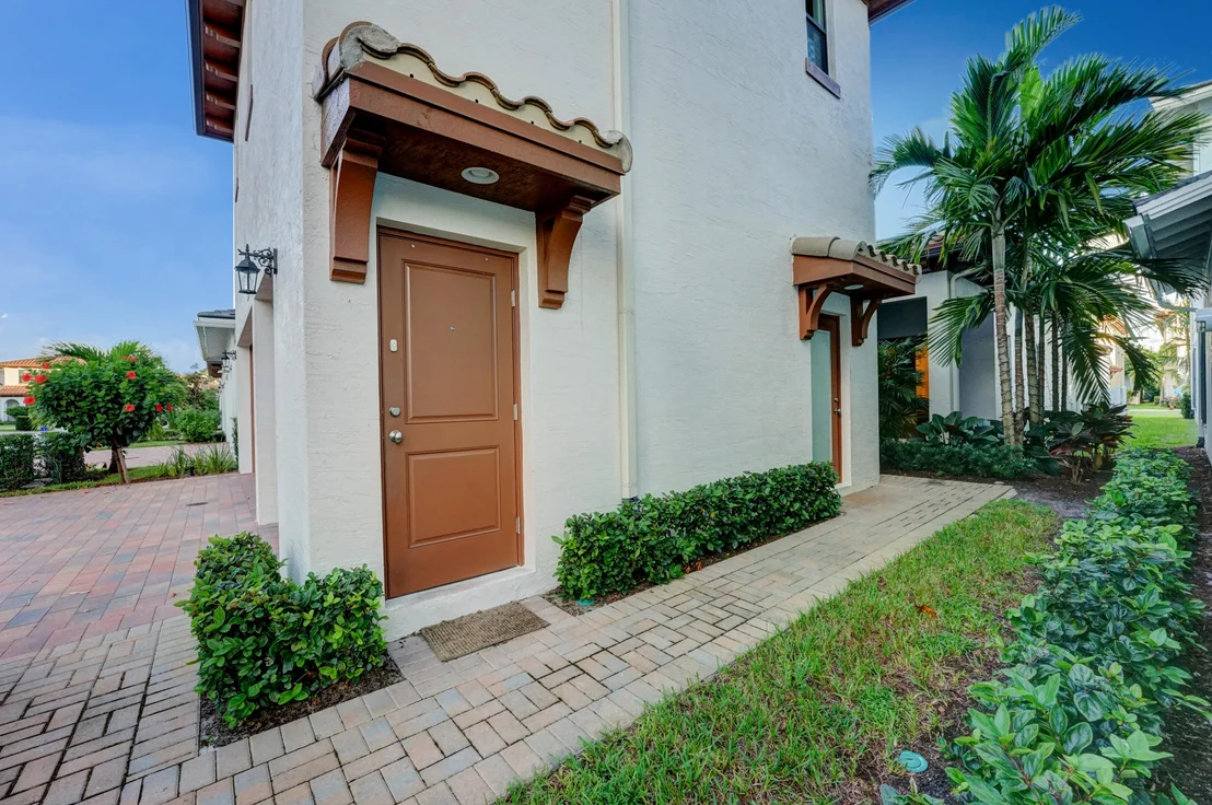 Photo of 7041 Edison Place