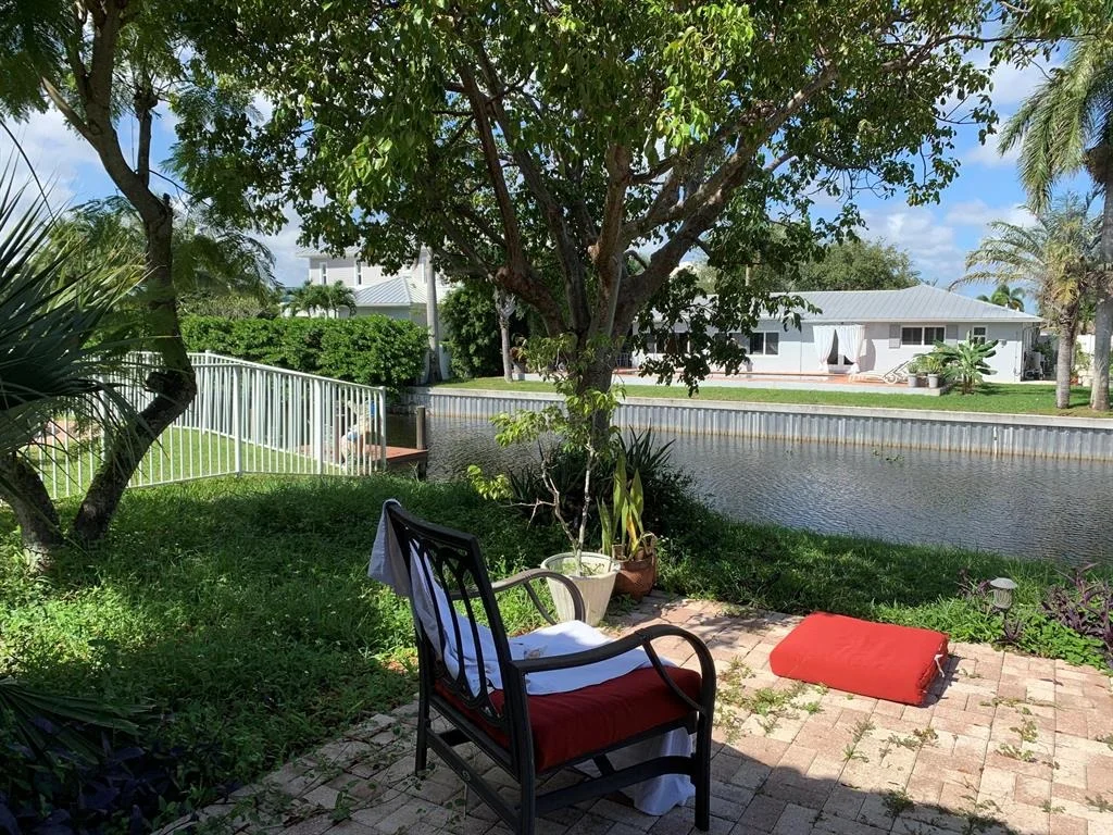 Photo of 1155 Anchor Point