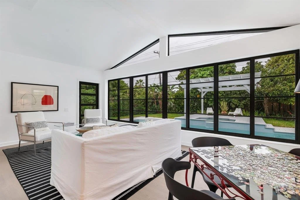 Photo of 327 Potter Road