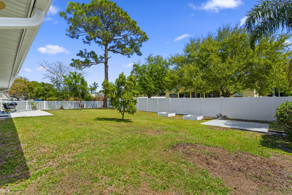 Photo of 5900 Birch Drive