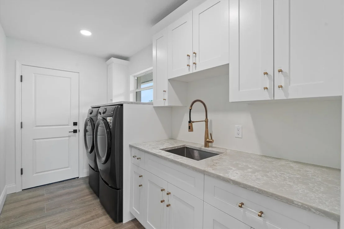 Photo of 1395 Pine Valley Drive