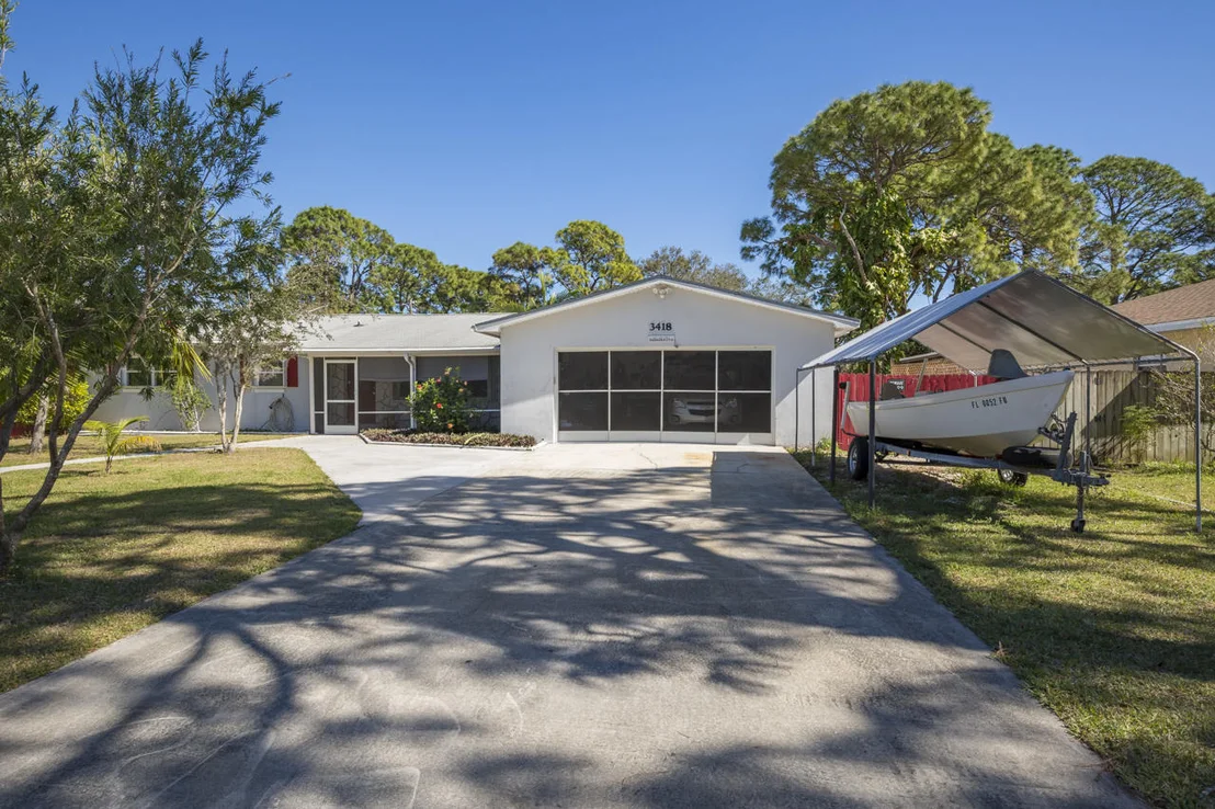 Photo of 3418 Sunrise Boulevard