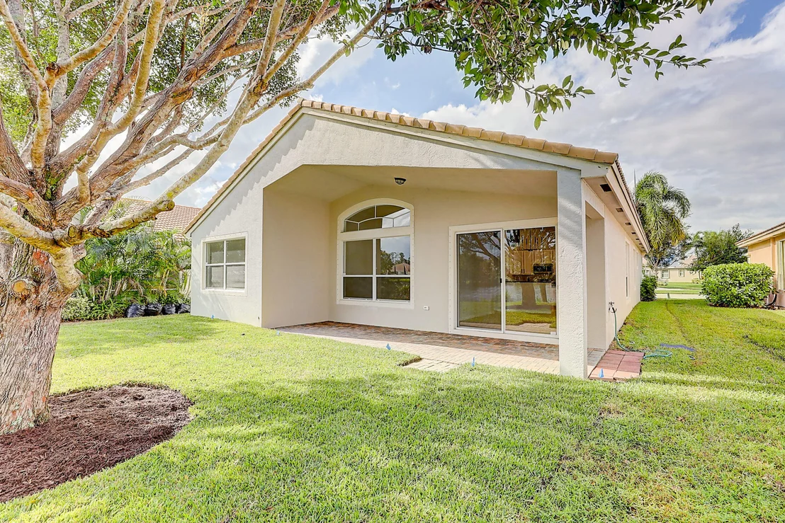 Photo of 1684 SE Lake Legacy Way