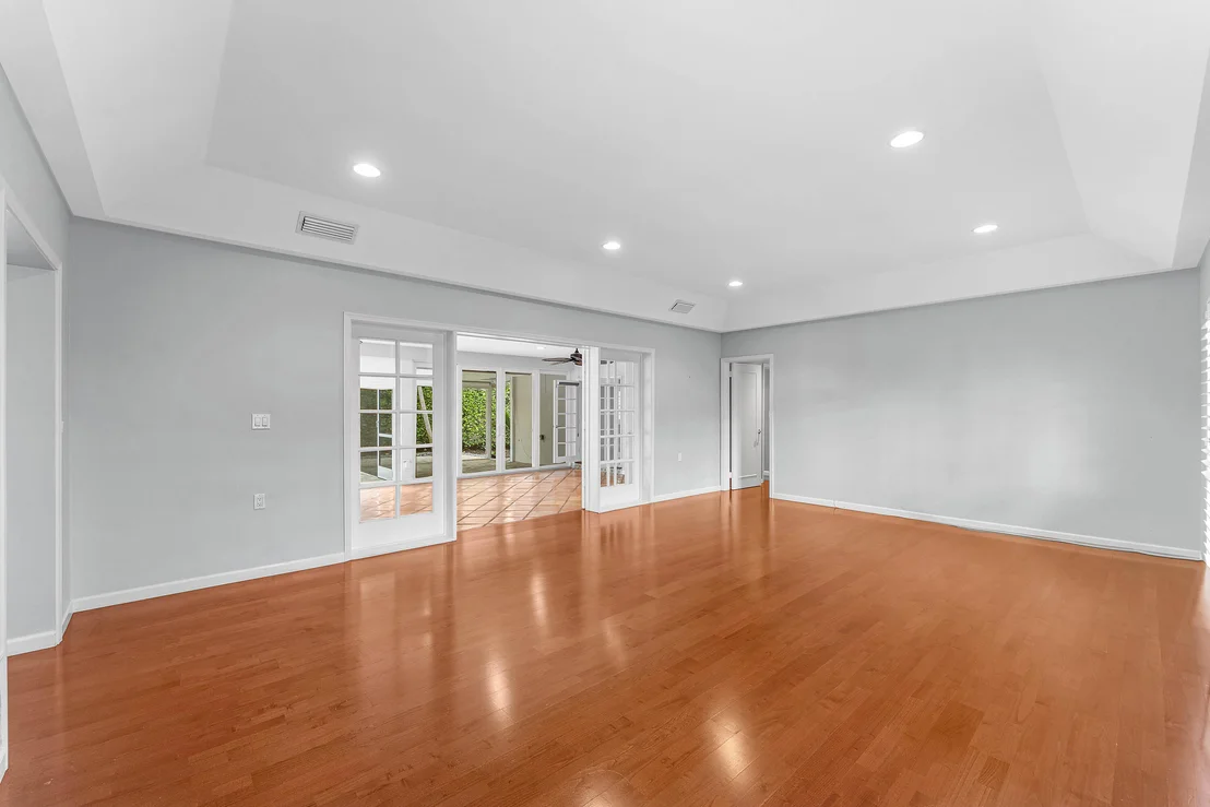Photo of 947 Seasage Drive