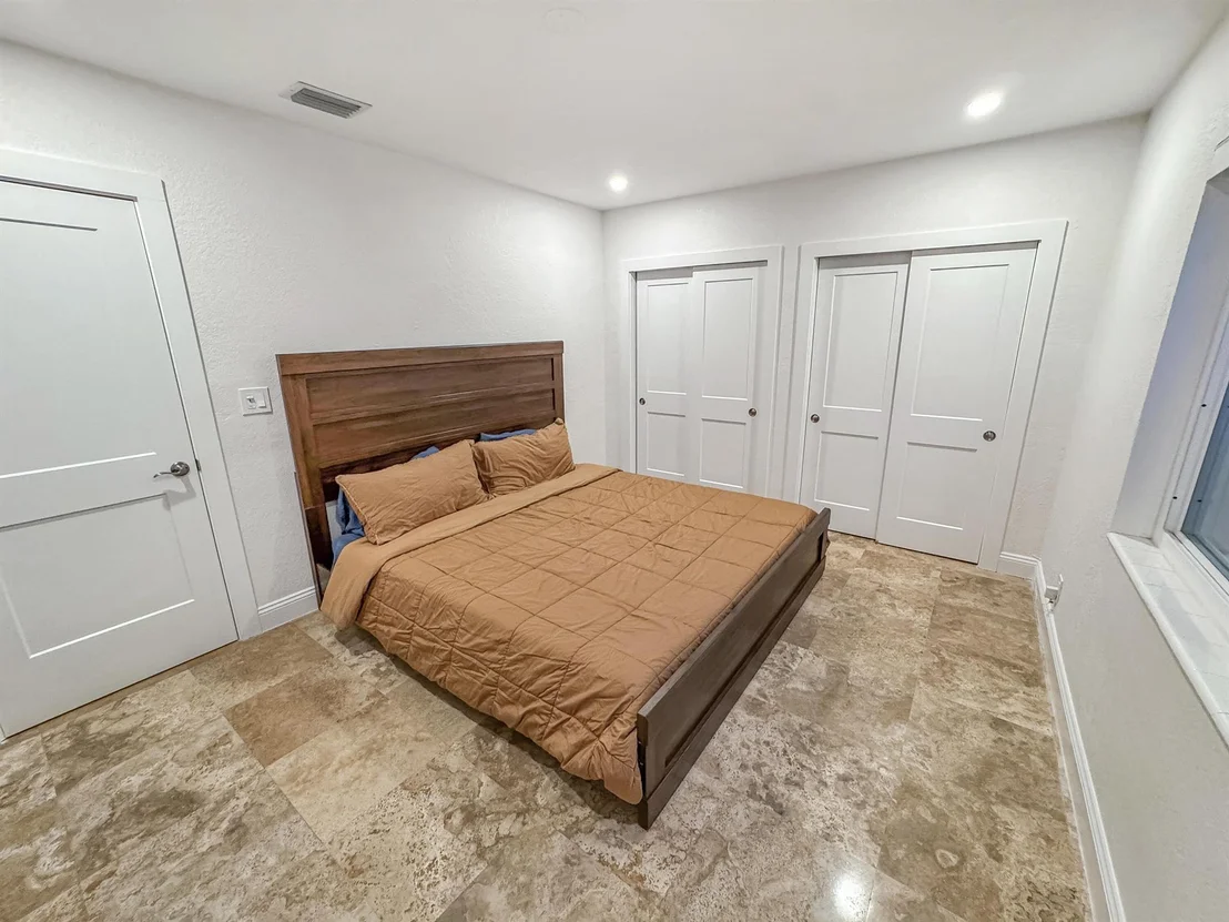 Photo of 21 SE 9th Street
