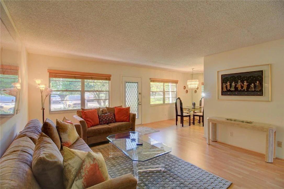 Photo of Unit D1 at 1903 Bermuda Circle