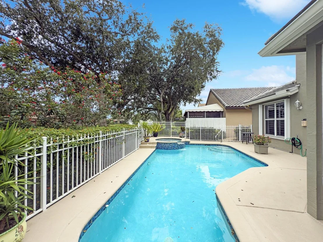 Photo of 13651 Weyburne Drive