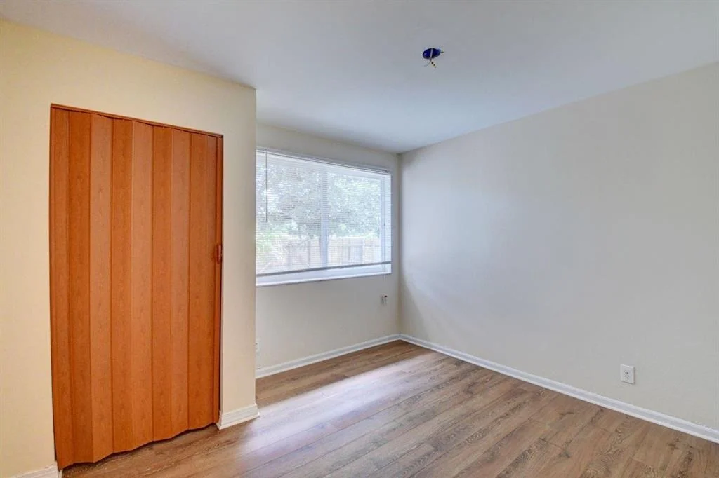 Photo of 15385 Monroe Road