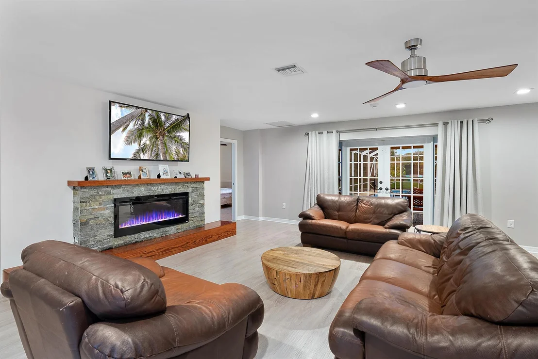 Photo of 5354 SE Horseshoe Point Road