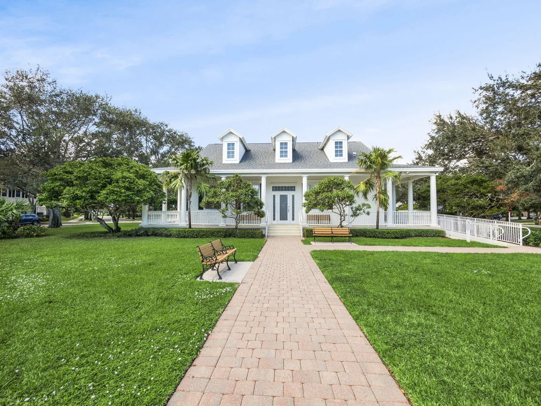 Photo of 192 Barbados Drive