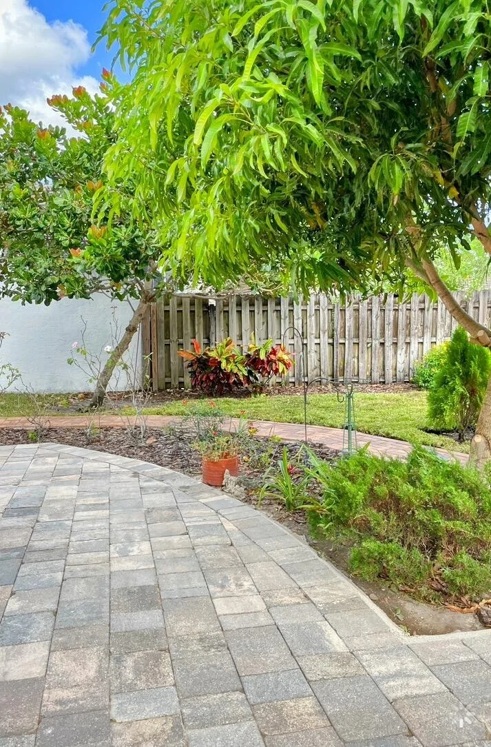 Photo of 7416 Ansley Drive