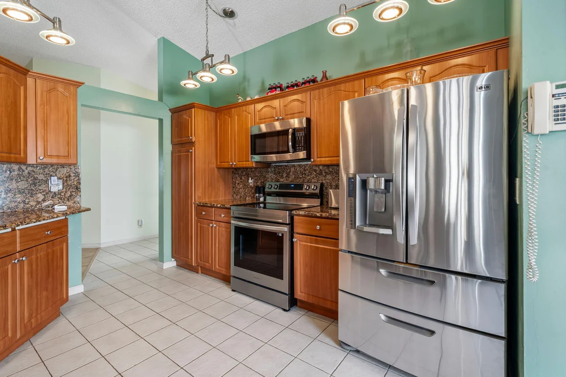 Photo of 5197 Rosen Boulevard