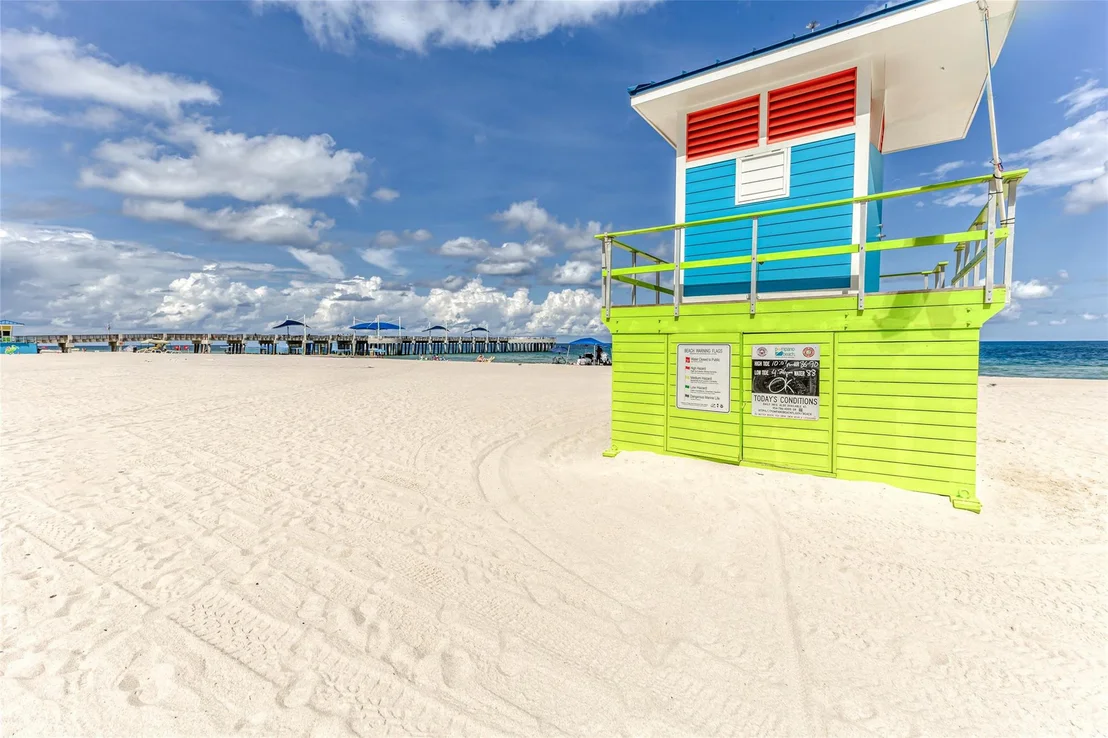 Photo of 2100 BAY Drive