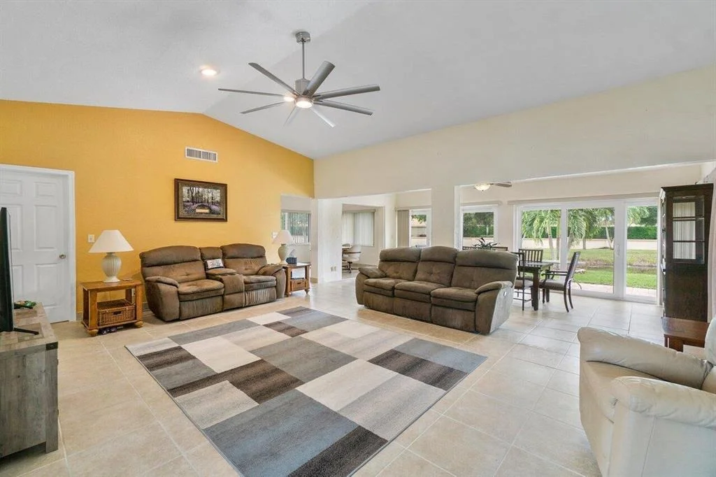 Photo of 10596 Pineada Circle