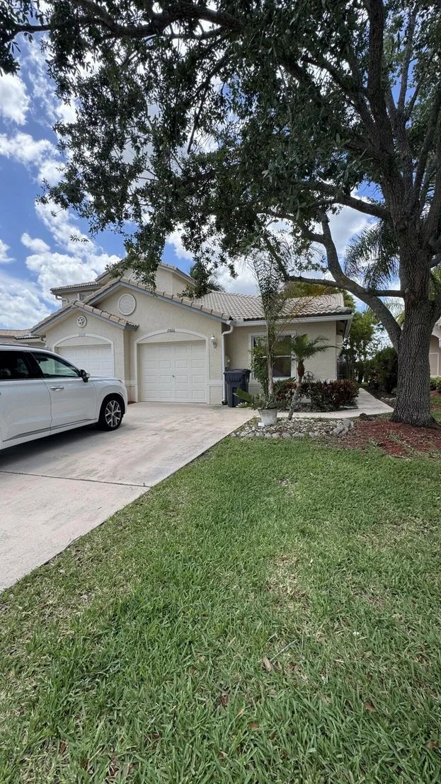 Photo of 10666 Pelican Drive