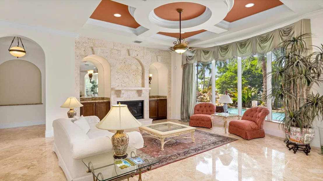 Photo of 929 Banyan Drive