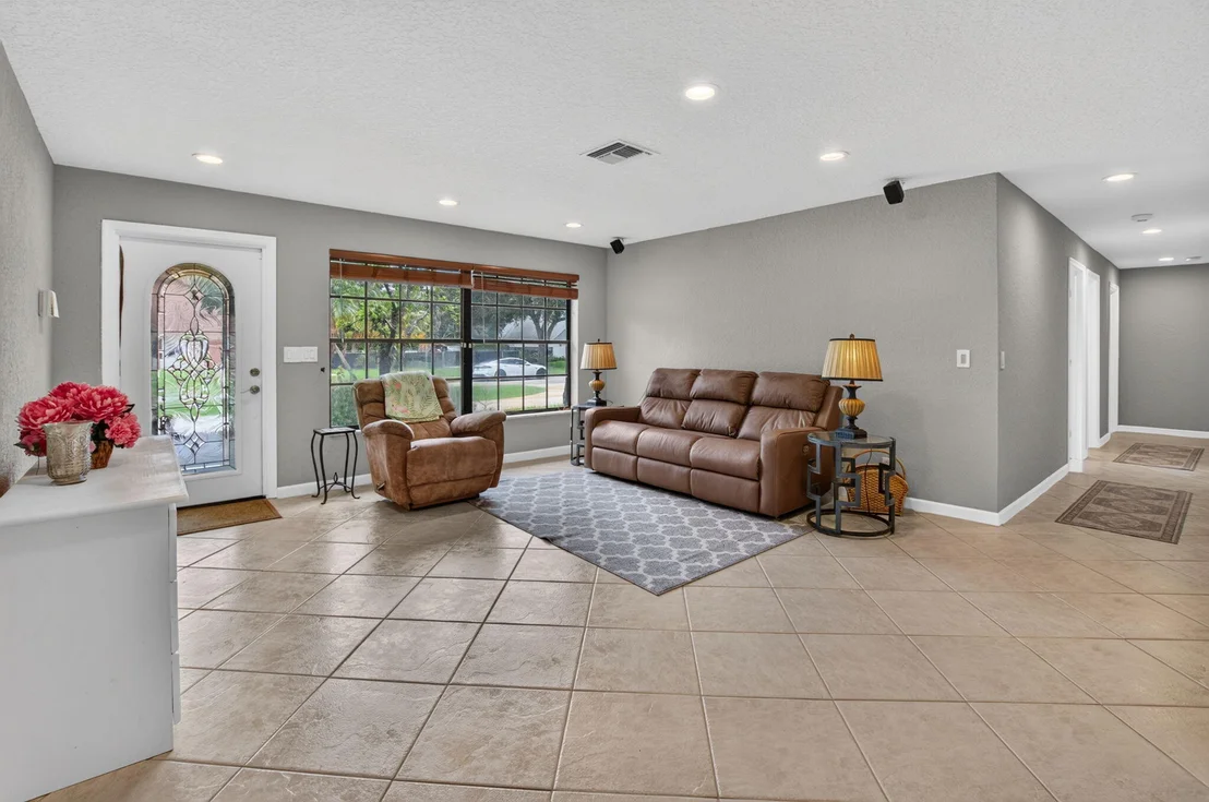 Photo of 4746 Canal Drive