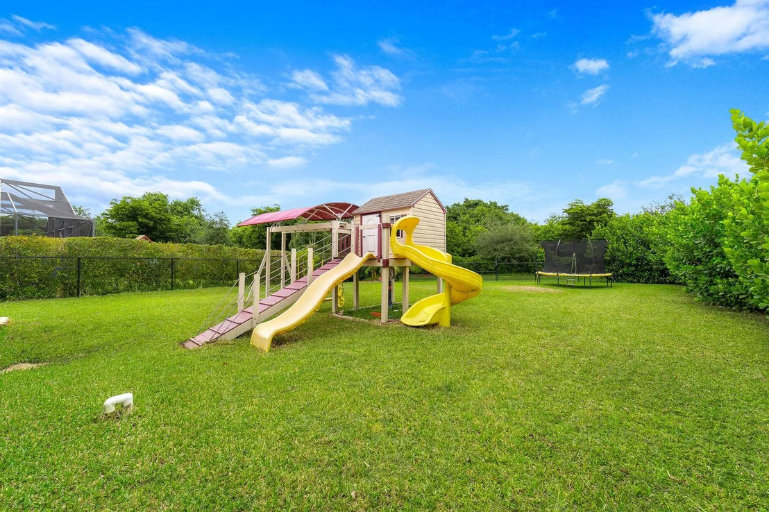Photo of 21991 Altona Drive