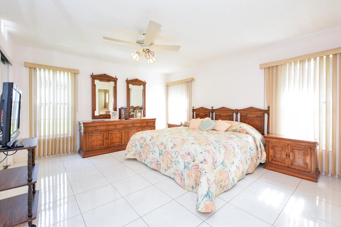 Photo of 6133 Stanley Lane