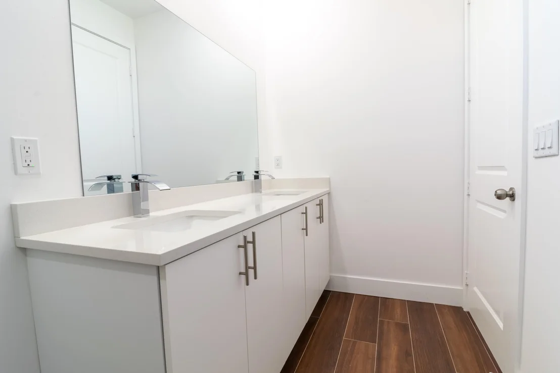Photo of 15061 BRAINBRIDGE Circle