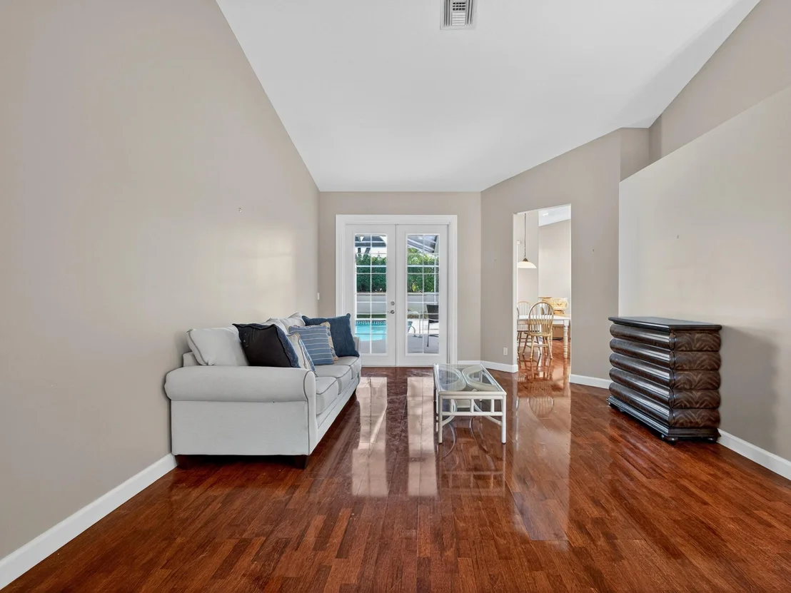 Photo of 7128 Brunswick Circle