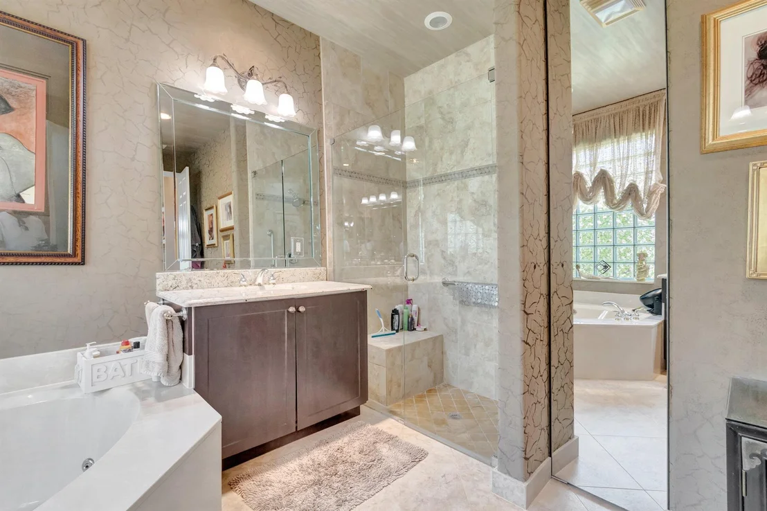 Photo of 7917 Charlemont Point