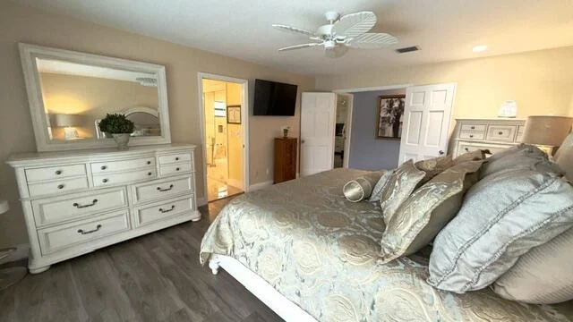 Photo of 425 Deer Creek Path E