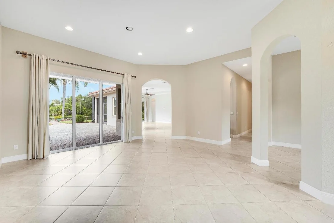 Photo of 243 SE Ethan Terrace