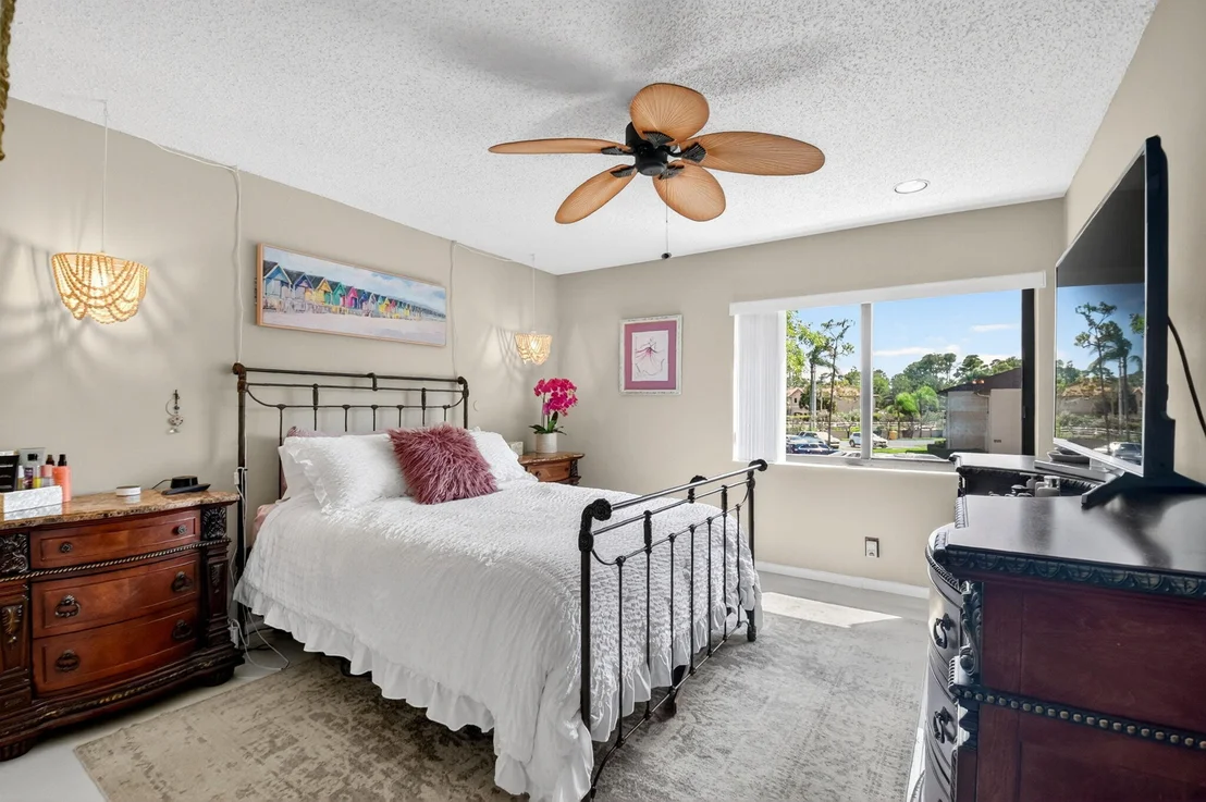 Photo of Unit D2 at 207 Pine Hov Circle