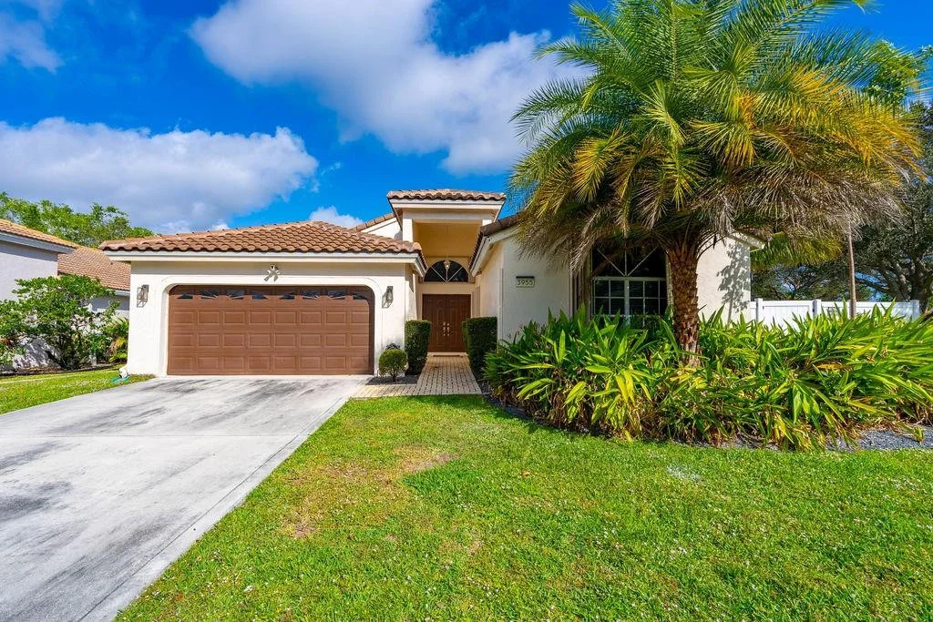 Photo of 3955 Sabal Lakes Road