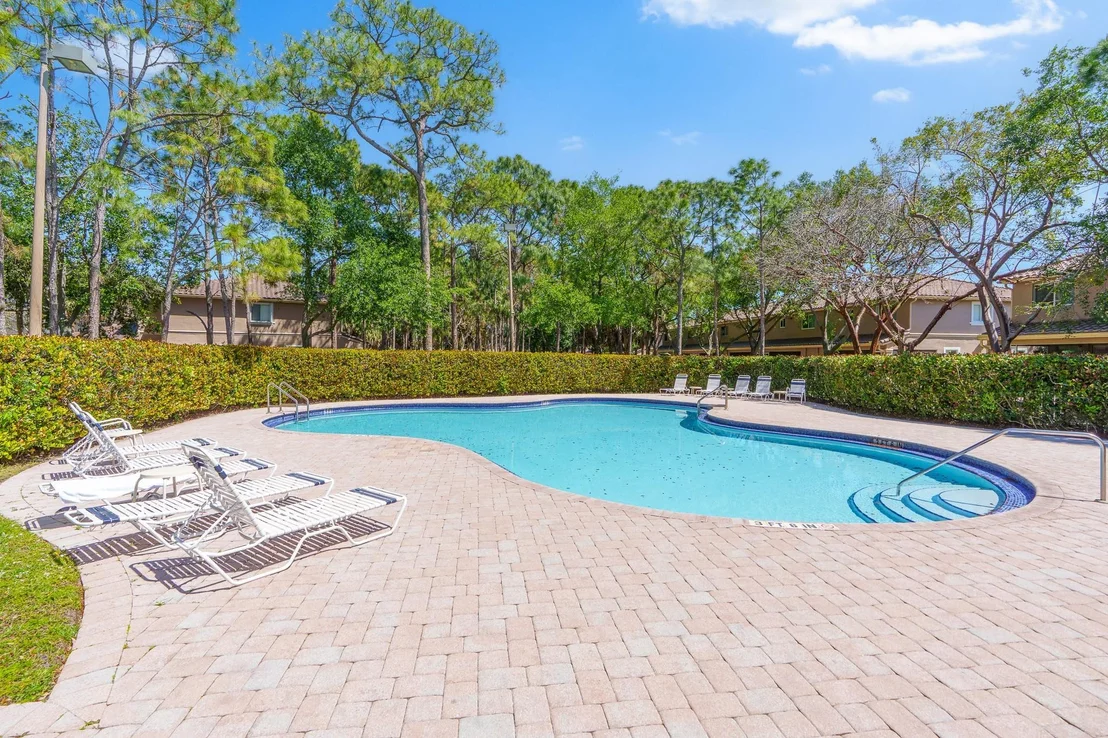 Photo of 6217 Willoughby Circle