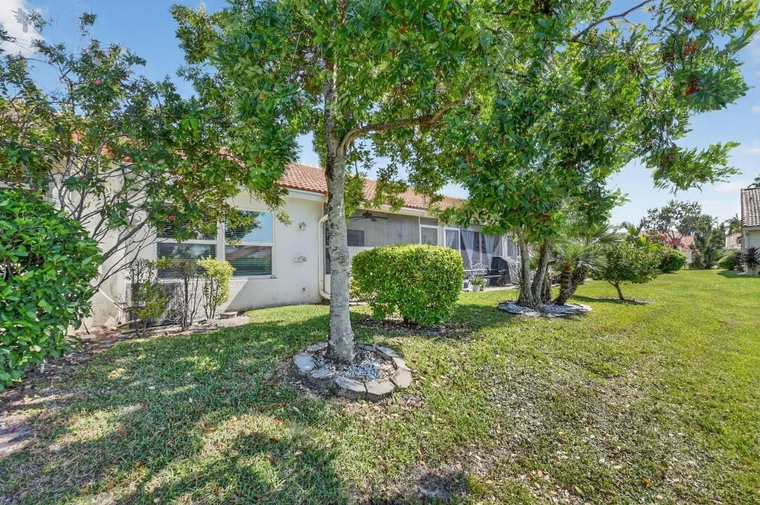Photo of 15431 Watershore Lane