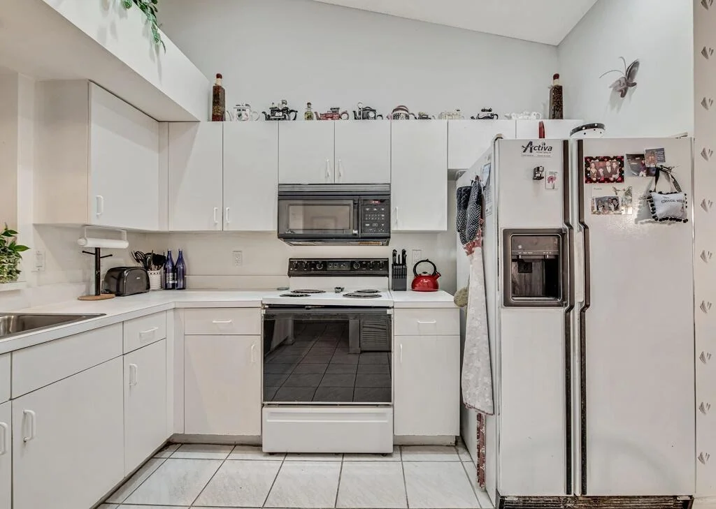 Photo of Unit A at 9976 Seacrest Circle