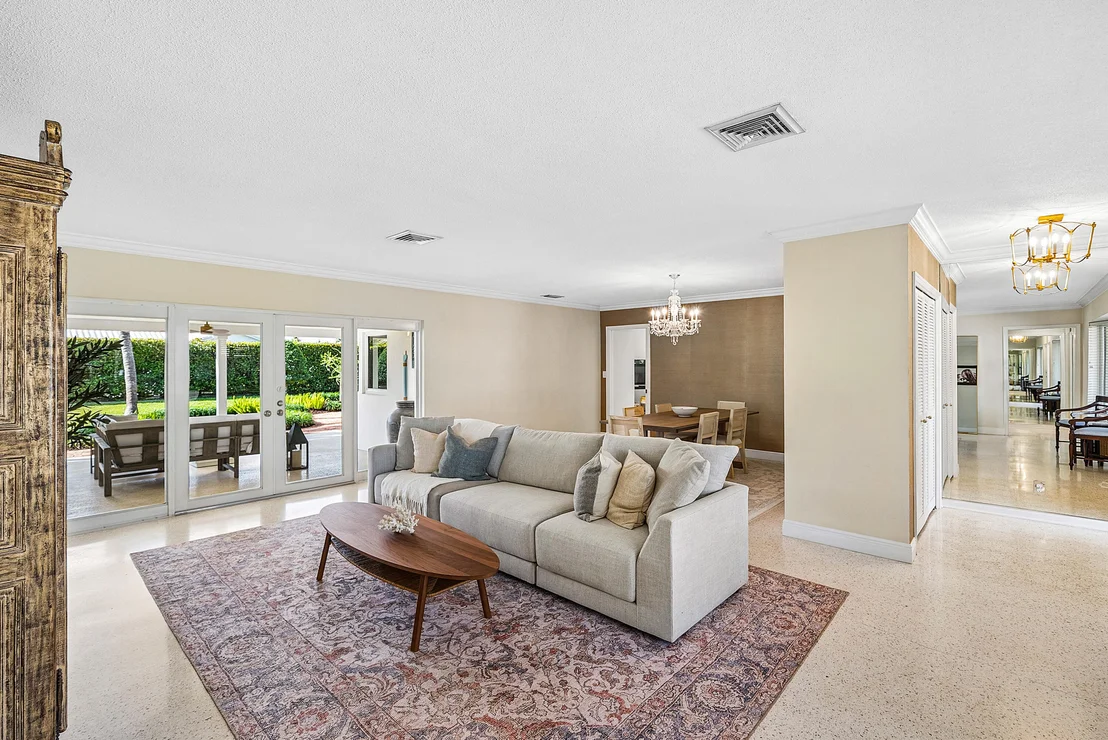 Photo of 670 Elm Tree Lane