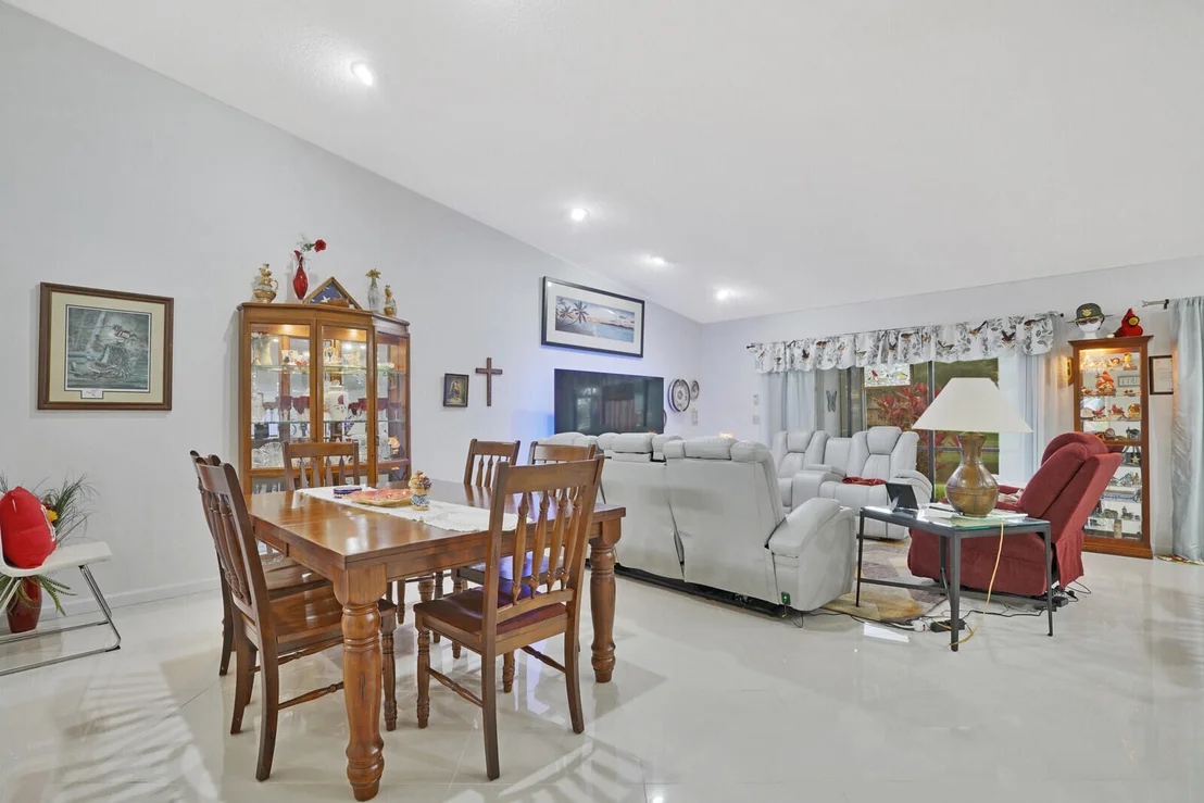 Photo of 10930 Lake Front Place
